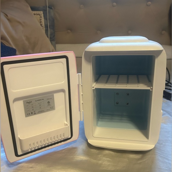 Cooluli Mini Fridge Pink - Picture 2 of 6